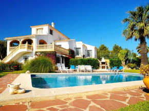 Отель Holiday Home Portichol  Коста Нова